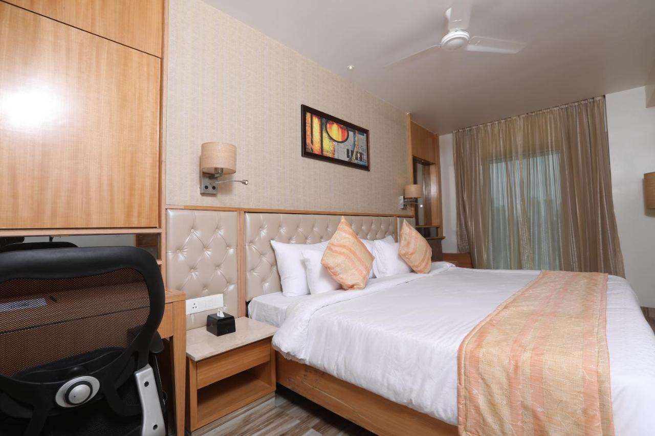 Hotel Cliffton Mumbai Exterior photo