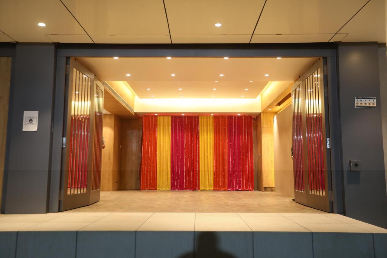 Hotel Cliffton Mumbai Exterior photo